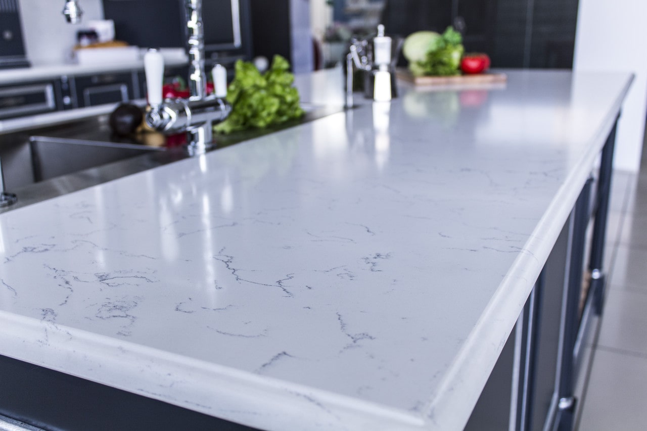 Столешница под мрамор белая