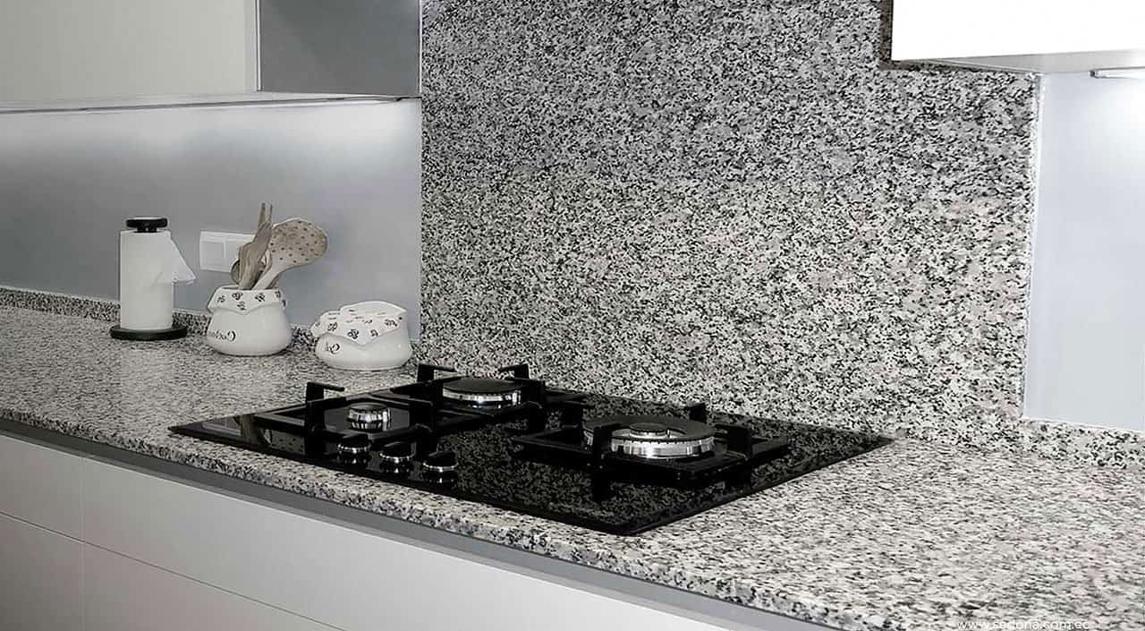 Стеновая панель из искусственного камня 