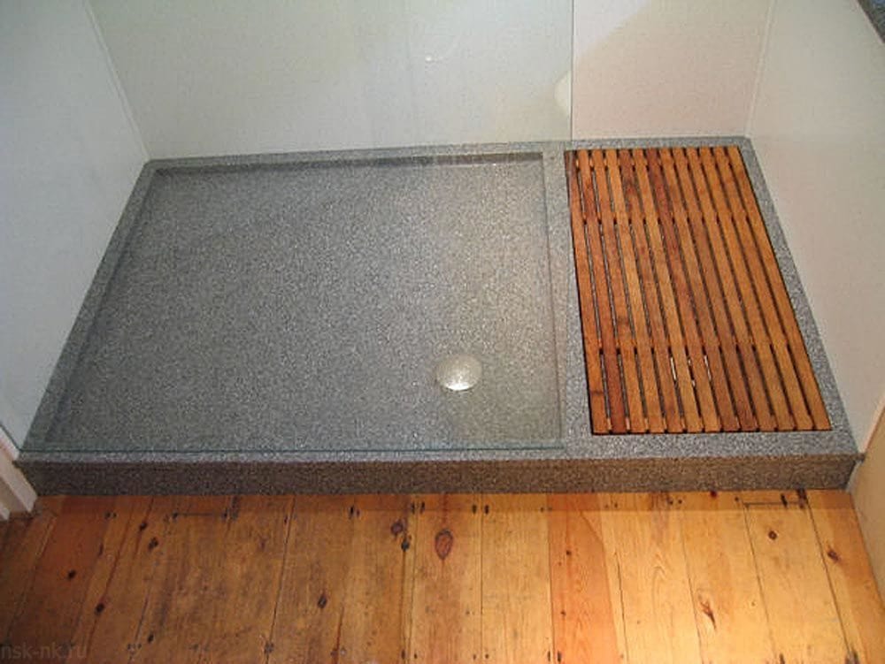 Душевой поддон из искусственного камня