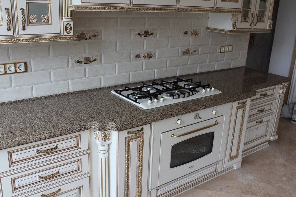 Столешница из кварцевого агломерата серая