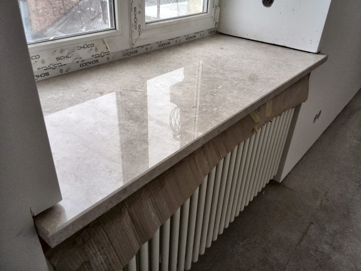 Подоконник из кварцевого агломерата бежевый