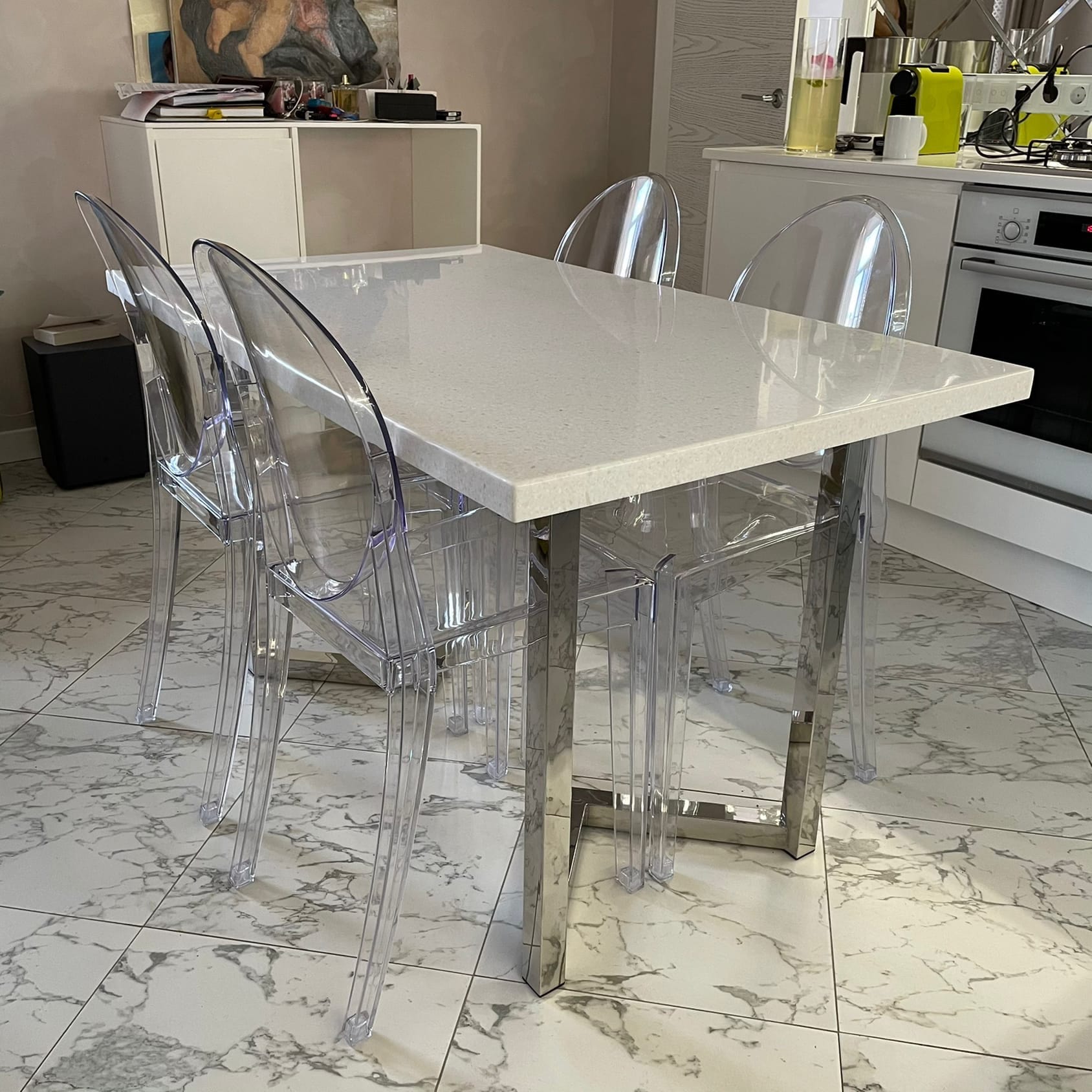 Столешница из кварцевого агломерата для стола