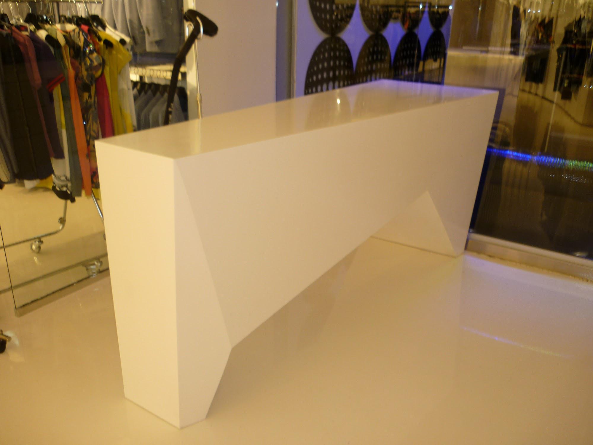 Стойка ресепшн из искусственного камня №1