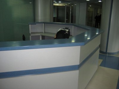 Стойка ресепшн из искусственного камня №4