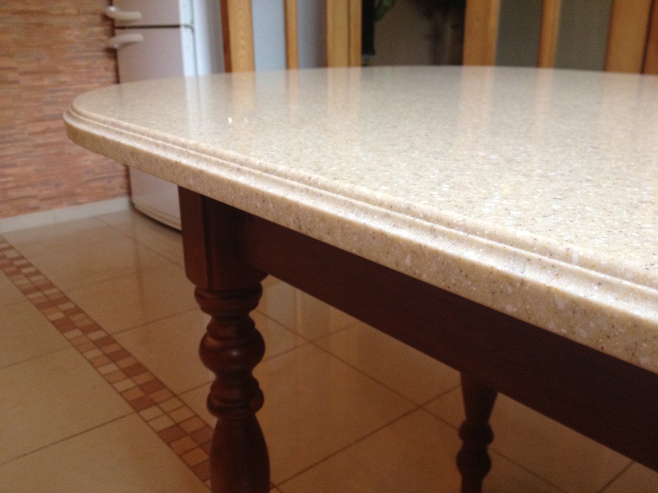 Стол из искусственного камня в Спб №2