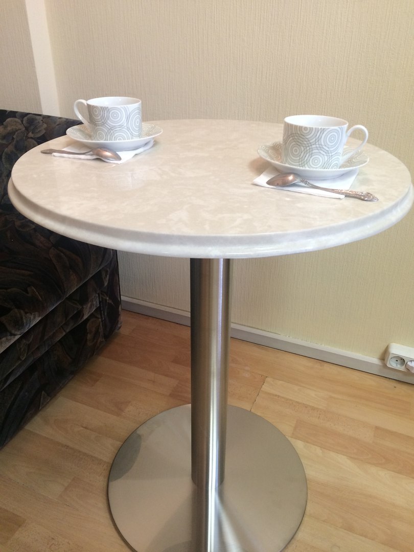 Стол из искусственного камня в Спб №7