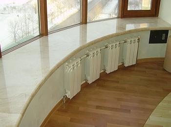 Пример подоконника из искусственного камня